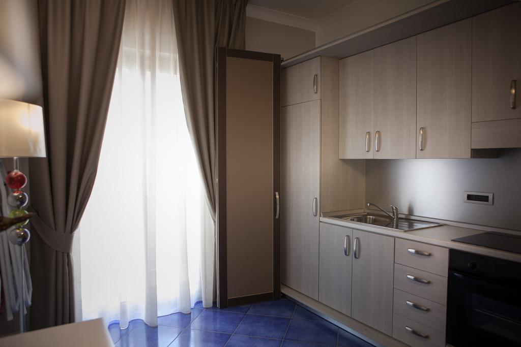 Del Gaudio Guesthouse Torre Melissa Exteriör bild